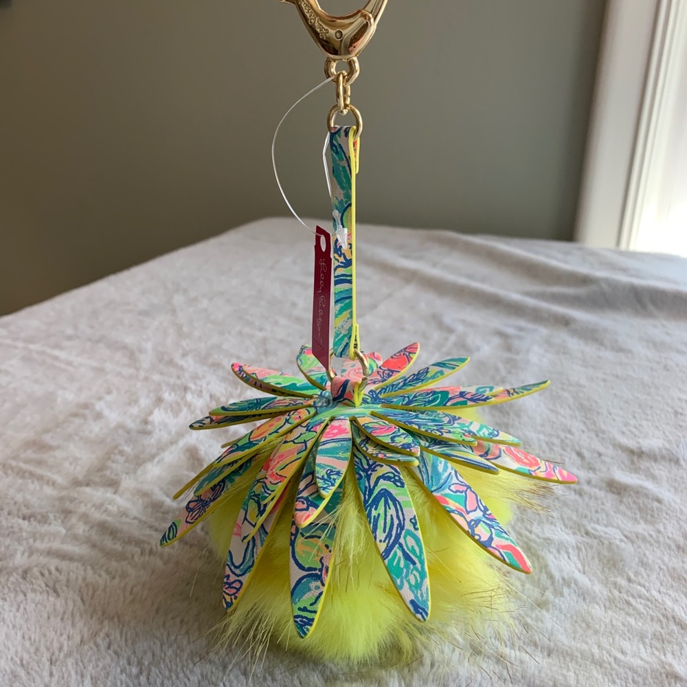 NWT Lilly Pulitzer Clip on Pom Pom
